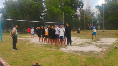 UKM Voli Polman Negeri Babel Latihan Tanpa Batas, Siap Taklukkan Kompetisi